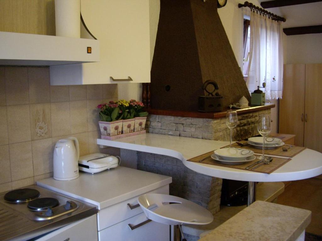 Adria Apartments PUY 외부 사진